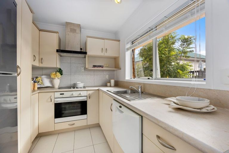 Photo of property in 1/15 Zion Road, Birkenhead, Auckland, 0626