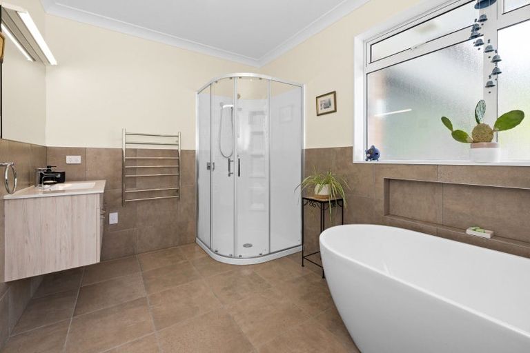 Photo of property in 93 Watts Street, Waipawa, 4277