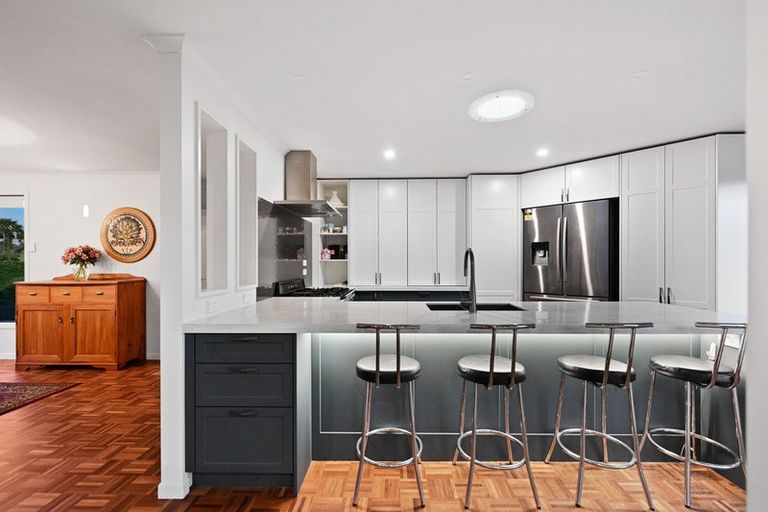 Photo of property in 2 Sovereign Place, Rototuna North, Hamilton, 3210