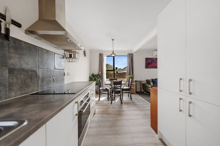 Photo of property in 1/29 Edwin Freeman Place, Ranui, Auckland, 0612