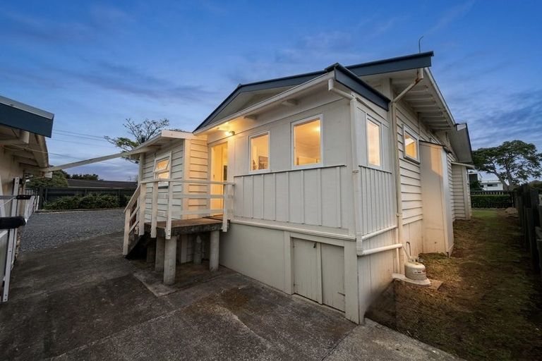 Photo of property in 33a Gloucester Road, Manurewa, Auckland, 2102