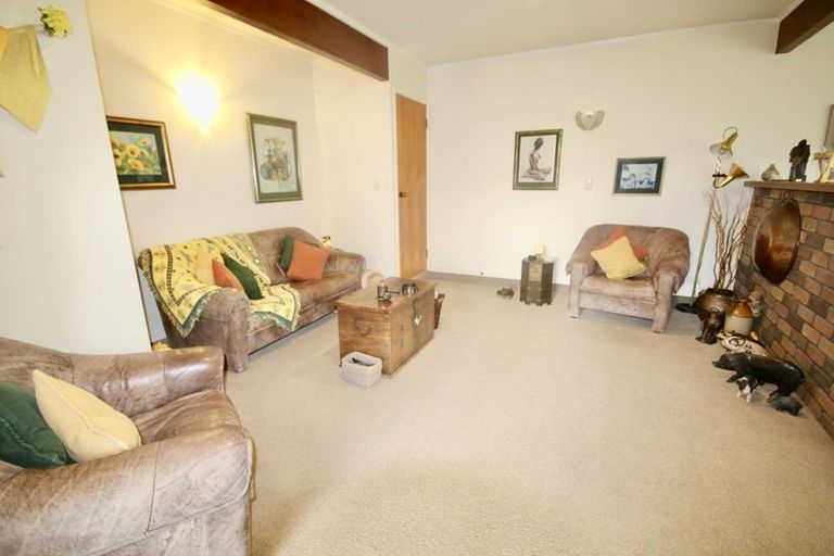 Photo of property in 8a Heron Place, Maunu, Whangarei, 0110