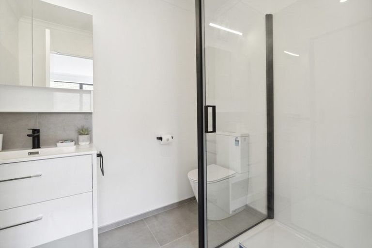 Photo of property in 104 Te Tihi Street, Wiri, 2104