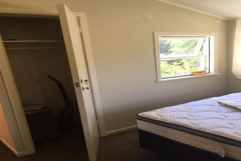 Photo of property in 3 Douglas Street, Paraparaumu Beach, Paraparaumu, 5032