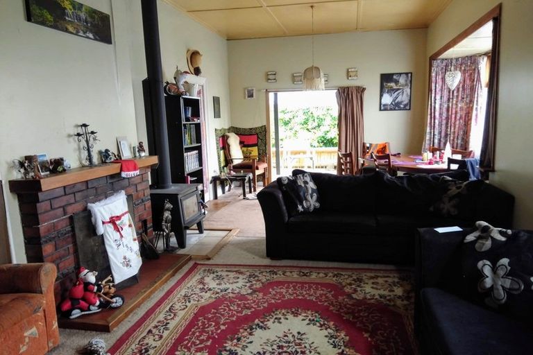 Photo of property in 40 Cox Street, Geraldine, 7930