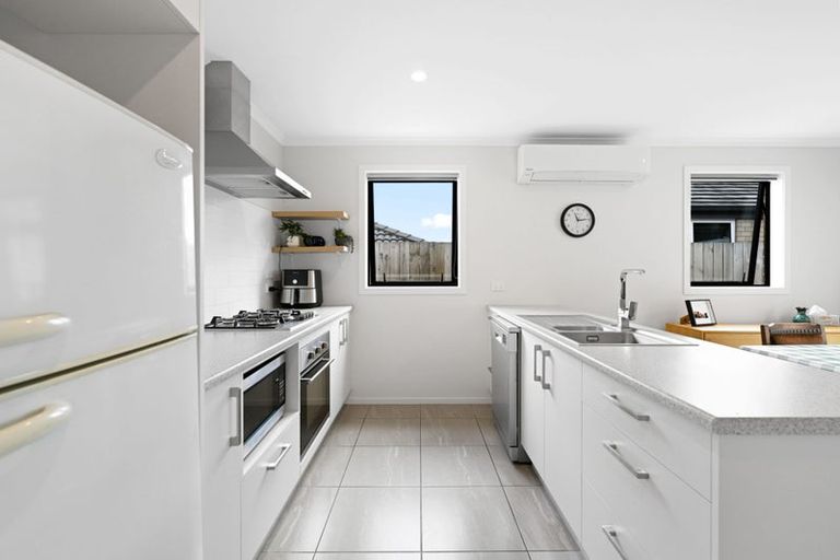 Photo of property in 44 Benjamin Avenue, Rototuna North, Hamilton, 3210