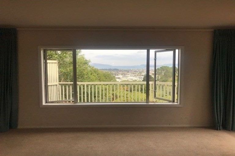 Photo of property in 17 City View Grove, Harbour View, Lower Hutt, 5010