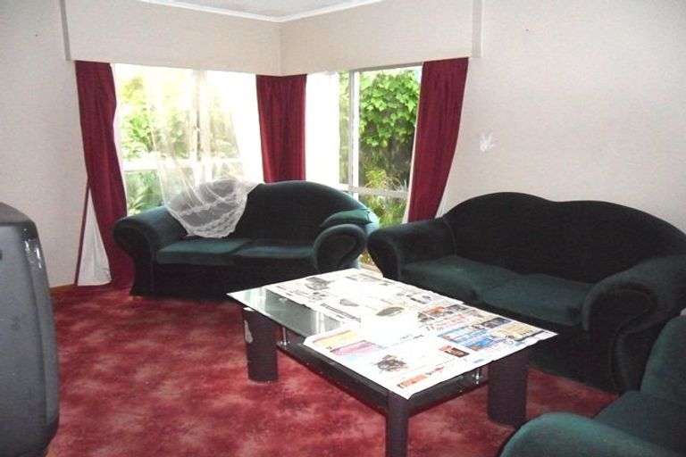 Photo of property in 7 Normandy Place, Henderson, Auckland, 0610