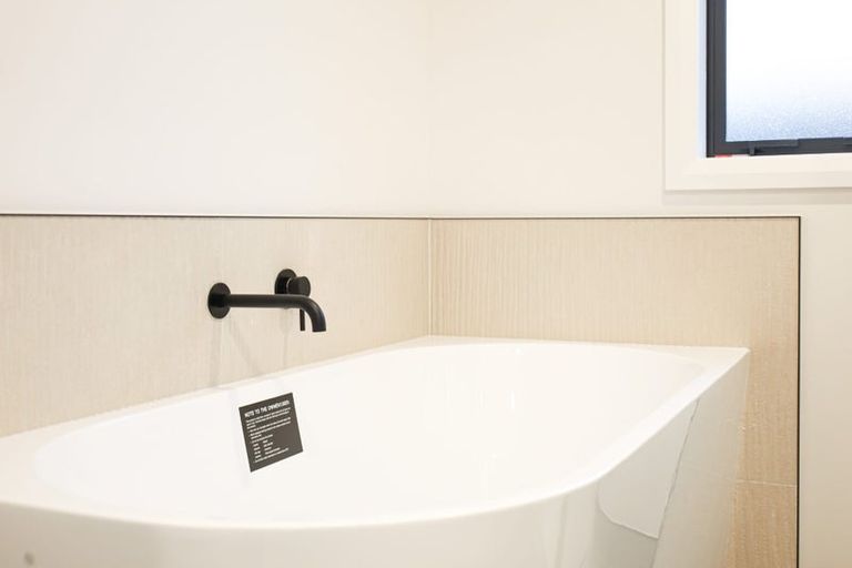 Photo of property in 4 Mangatainoka Lane, Awapuni, 4412