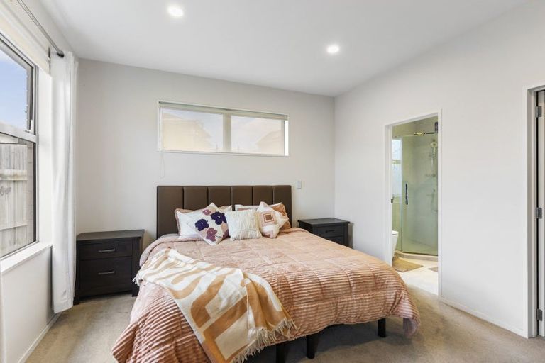 Photo of property in 35 Harriet Johnston Drive, Pokeno, 2402