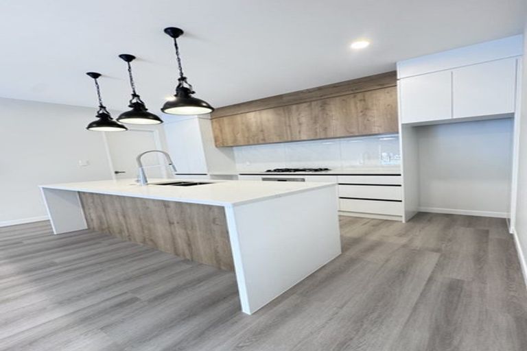 Photo of property in 153 Kowhai Road, Orewa, 0931