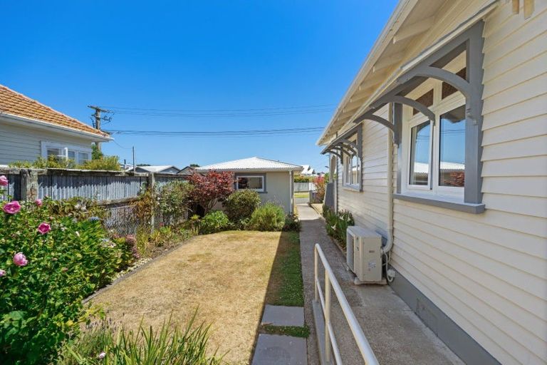 Photo of property in 11 Normanby Street, Fitzroy, New Plymouth, 4312