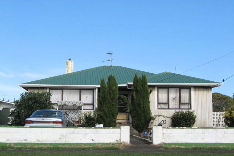 Photo of property in 119 Browne Street, Waitara, 4320