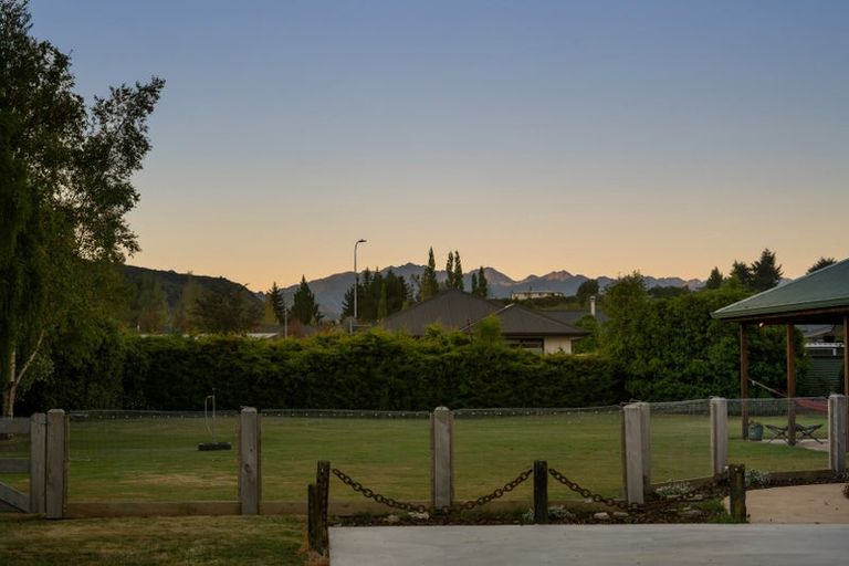 Photo of property in 432 Domain Road, Lake Hawea, Wanaka, 9382