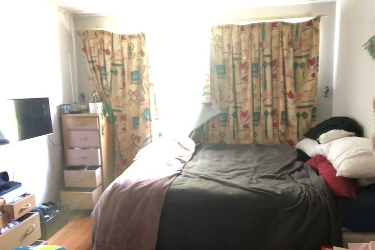 Photo of property in 32 Millbrook Road, Henderson, Auckland, 0612