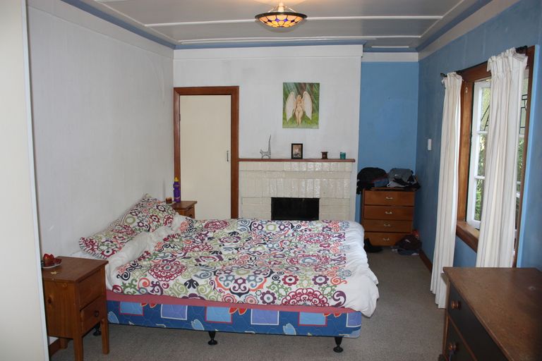 Photo of property in 25 Frances Street, Broad Bay, Dunedin, 9014