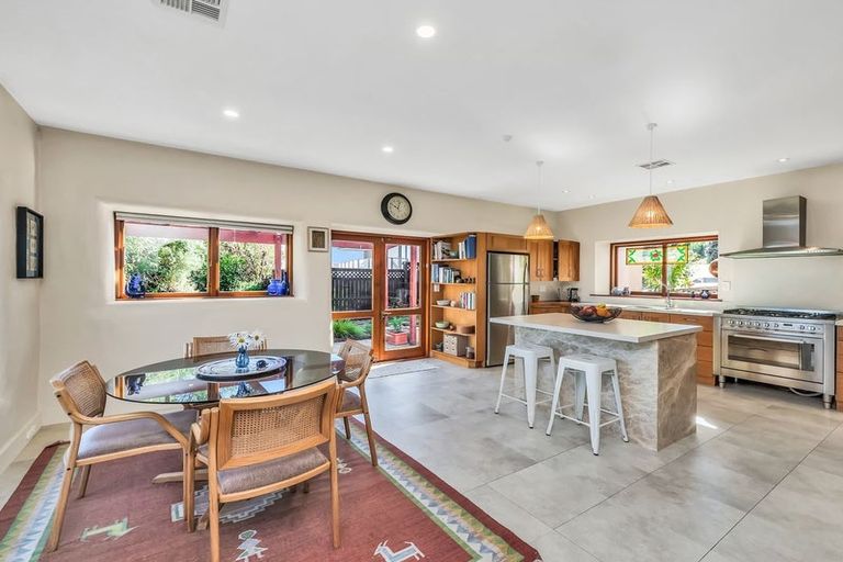 Photo of property in 262 Major Hornbrook Road, Mount Pleasant, Christchurch, 8081