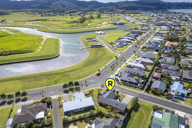 Photo of property in 58 Whitby Avenue, Whitianga, 3510