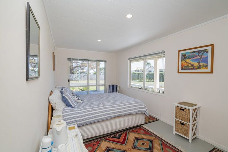 Photo of property in 102 Corokia Place, Matarangi, Whitianga, 3592