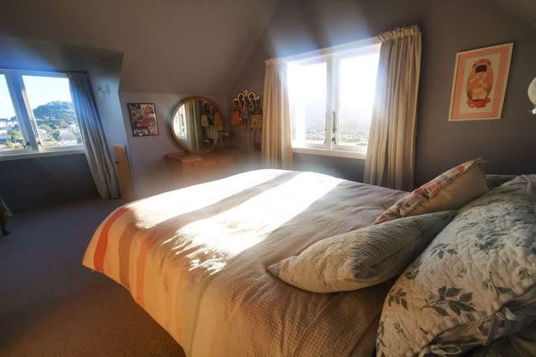 Photo of property in 16 Indira Place, Khandallah, Wellington, 6035