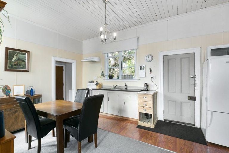 Photo of property in 10 Rennie Street, Green Island, Dunedin, 9018
