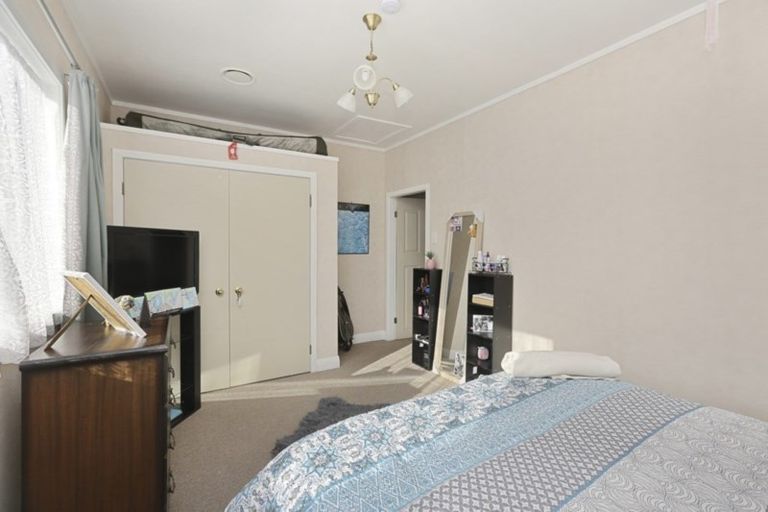 Photo of property in 1/46 Blake Street, Waitara, 4320