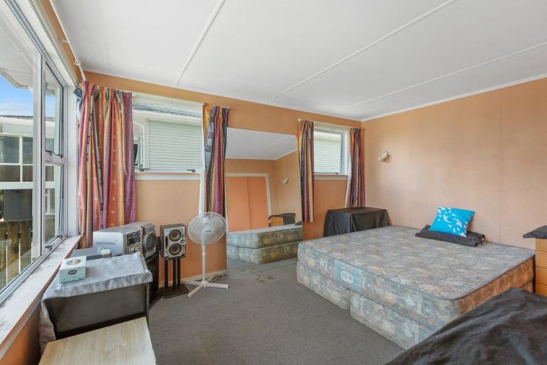 Photo of property in 9 Mount View Place, Spotswood, New Plymouth, 4310