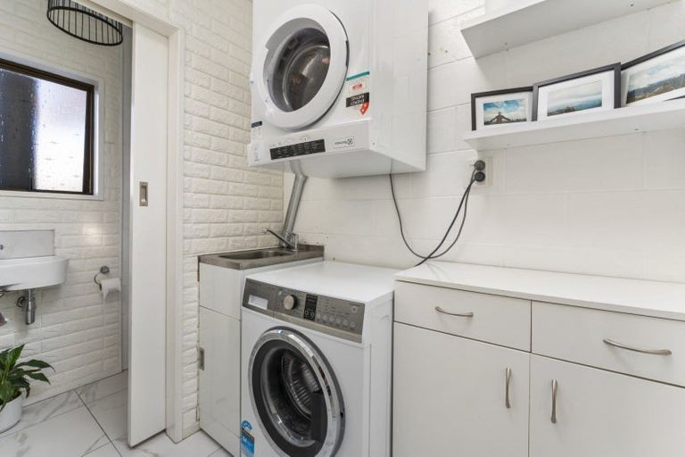 Photo of property in 2/4 Mardi Place, Mount Maunganui, 3116