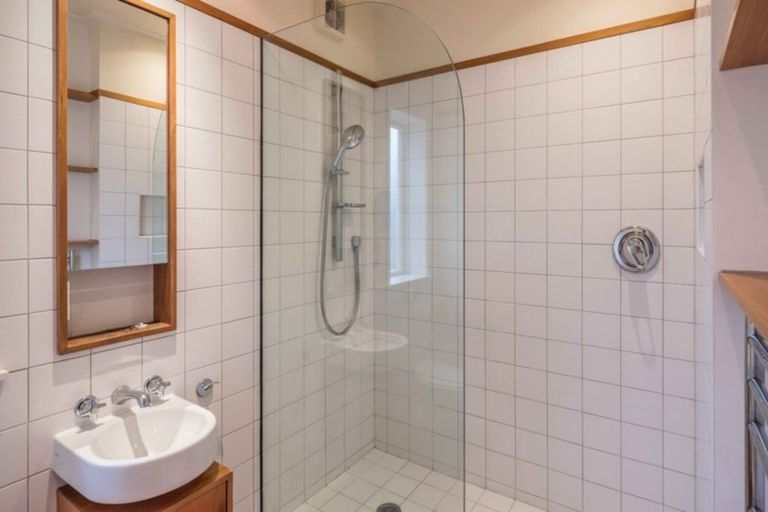 Photo of property in 101 Inglis Street, Seatoun, Wellington, 6022