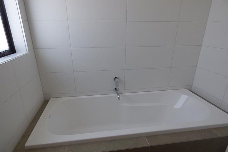 Photo of property in 22 Pohutukawa Road, Whenuapai, Auckland, 0618