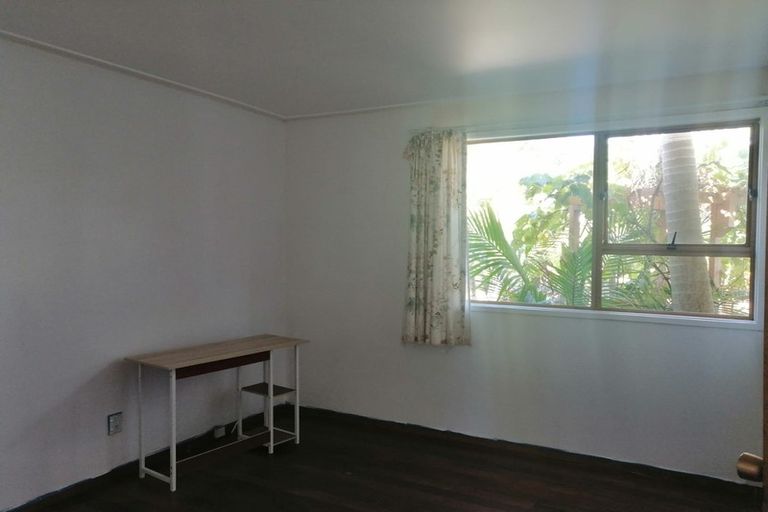 Photo of property in 43 Awaruku Road, Torbay, Auckland, 0630