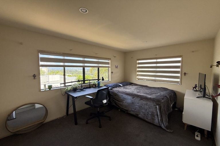 Photo of property in 71 Kittiwake Drive, Schnapper Rock, Auckland, 0632