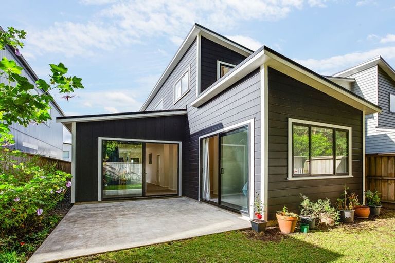 Photo of property in 3c Breakwater Way, Whitby, Porirua, 5024