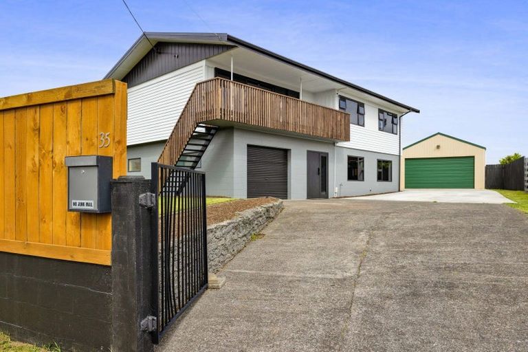 Photo of property in 35 Collins Street, Hawera, 4610