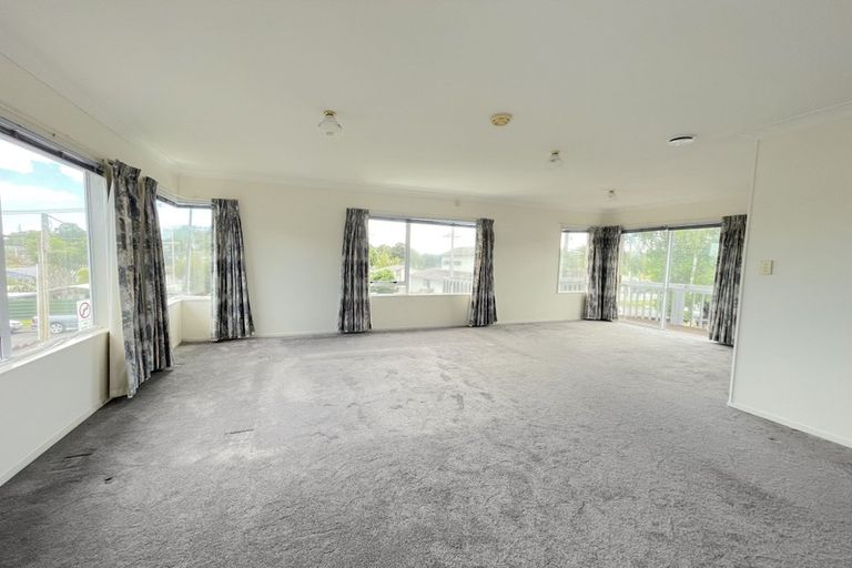 Photo of property in 1/3 Elliott Avenue, Bayview, Auckland, 0629