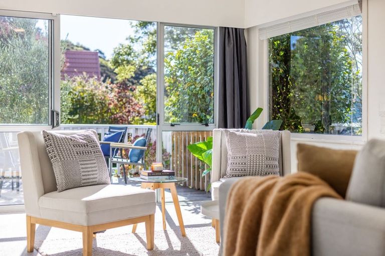 Photo of property in 22 Kaitawa Crescent, Paraparaumu, 5032