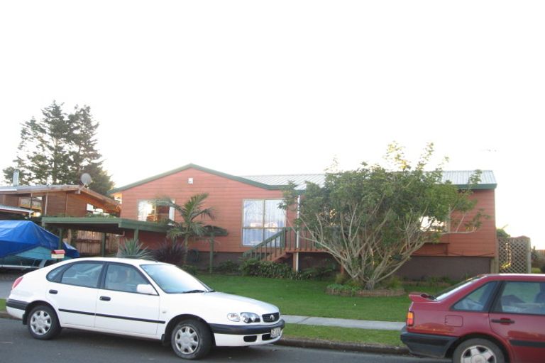 Photo of property in 31 Hadley Wood Drive, Wattle Downs, Auckland, 2103