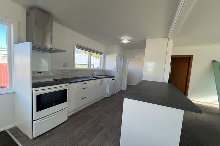 Photo of property in 28 Langley Avenue, Milson, Palmerston North, 4414