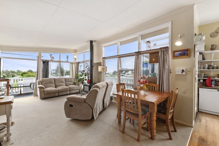 Photo of property in 72 Park Avenue, Waitarere Beach, Levin, 5510