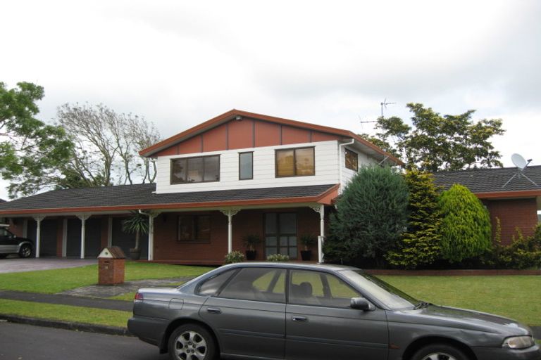 Photo of property in 16 Emory Drive, Conifer Grove, Takanini, 2112