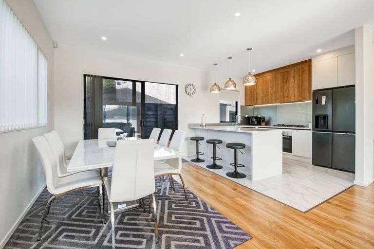 Photo of property in 8b Ringi Lane, Orewa, 0931