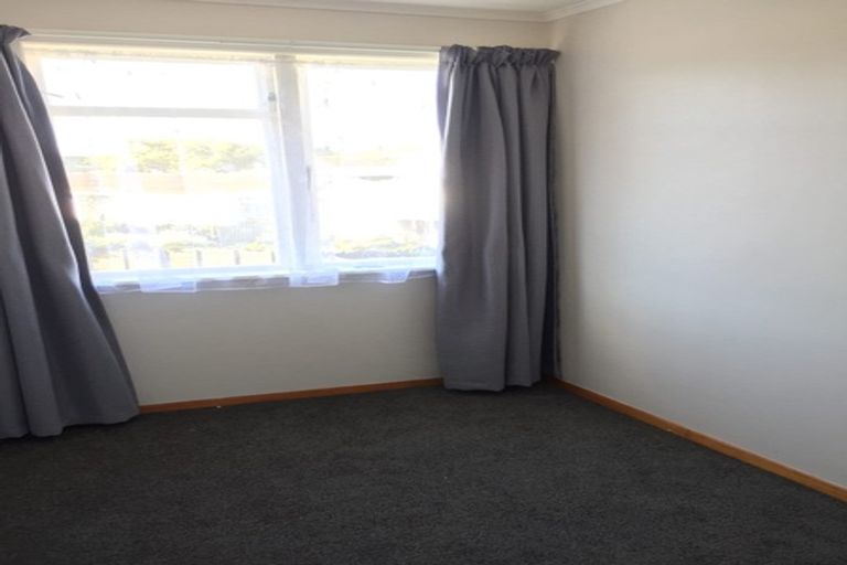 Photo of property in 1/17 Trevethick Grove, Woburn, Lower Hutt, 5010