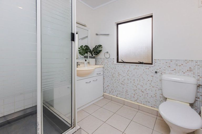 Photo of property in 123 Wattle Farm Road, Wattle Downs, Auckland, 2103