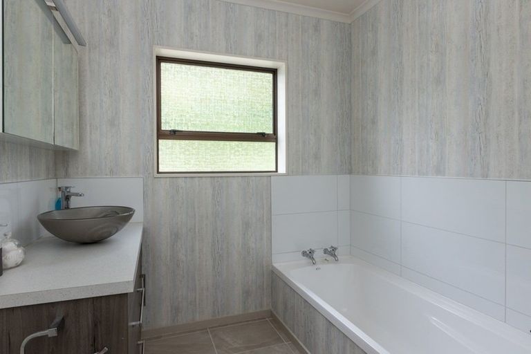 Photo of property in 80a Greenwood Road, Havelock North, 4130