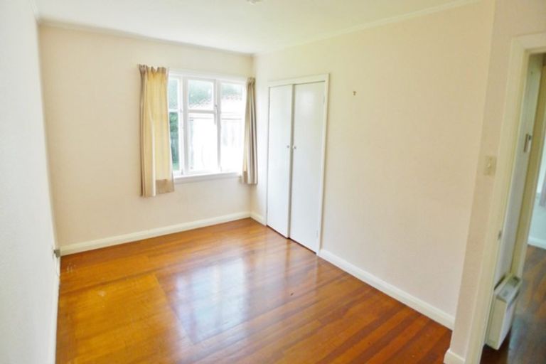 Photo of property in 103 Bolton Street, Blockhouse Bay, Auckland, 0600