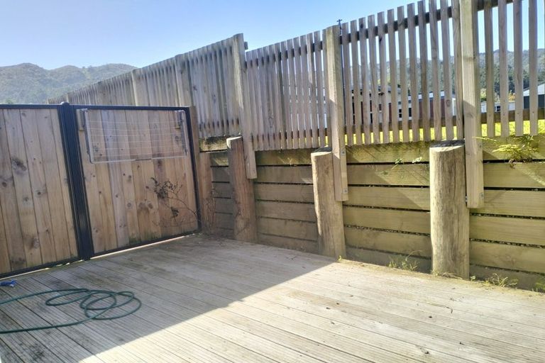 Photo of property in 7/370 Stokes Valley Road, Stokes Valley, Lower Hutt, 5019