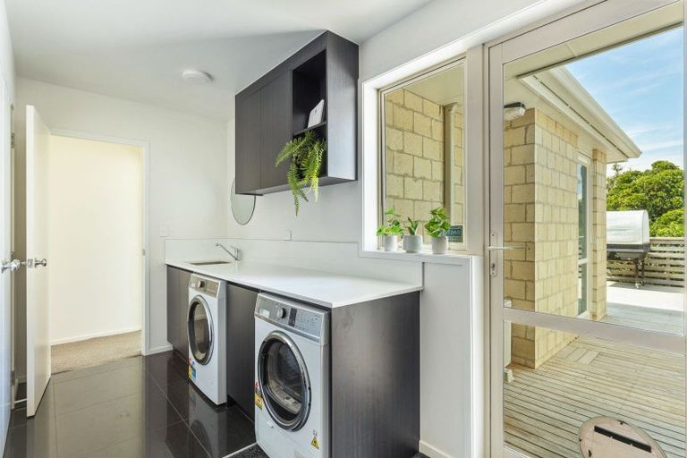 Photo of property in 206b Heta Road, Merrilands, New Plymouth, 4312