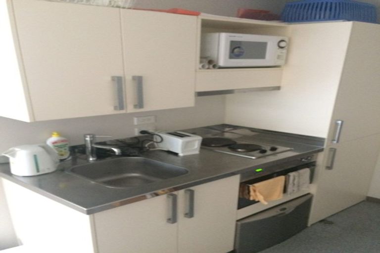 Photo of property in Dual Apartments, 108/142 Vivian Street, Te Aro, Wellington, 6011