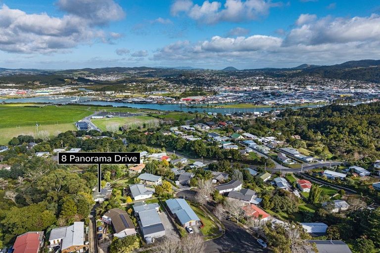 Photo of property in 8 Panorama Drive, Parahaki, Whangarei, 0112