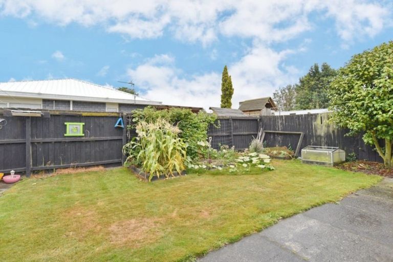 Photo of property in 60a Neill Street, Hornby, Christchurch, 8042
